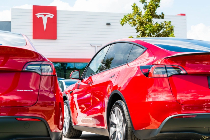 Tesla собирается продать акции на 5 млрд долларов