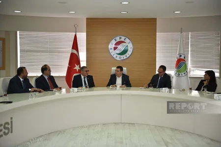 YAP nümayəndə heyəti Antalya valisi ilə görüşüb