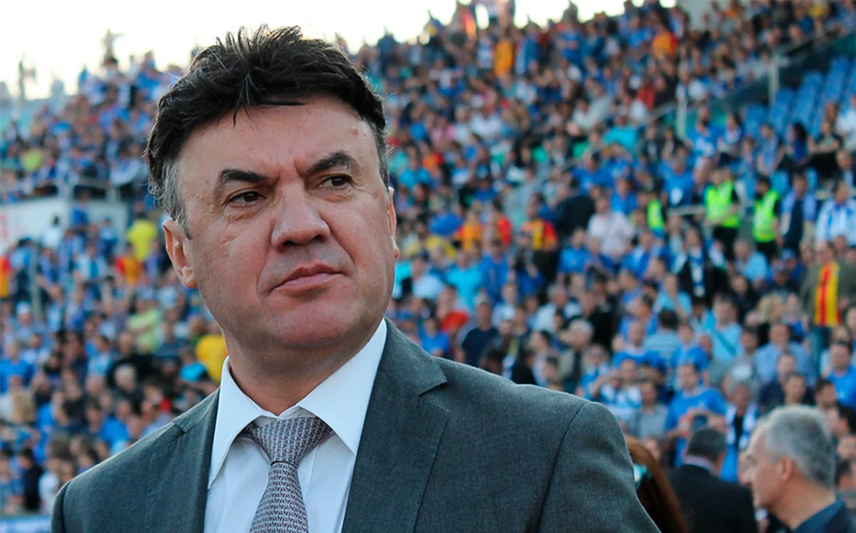 Bolqarıstan Futbol İttifaqının prezidenti etirazlardan sonra istefa verib