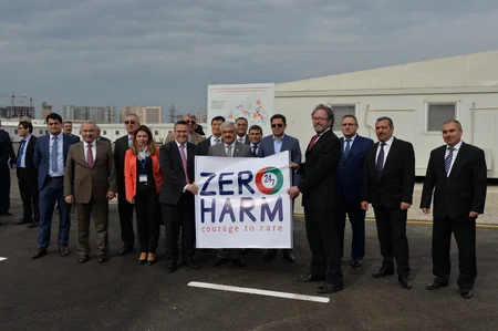 Bakı neft emalı zavodunun yenidən qurulması ilə bağlı iclas keçirilib