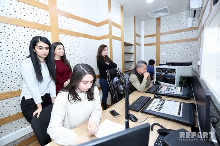 Prezidentin doğum günündə yayıma başlayan “ASAN Radio” 2 yaşına çatdı - REPORTAJ