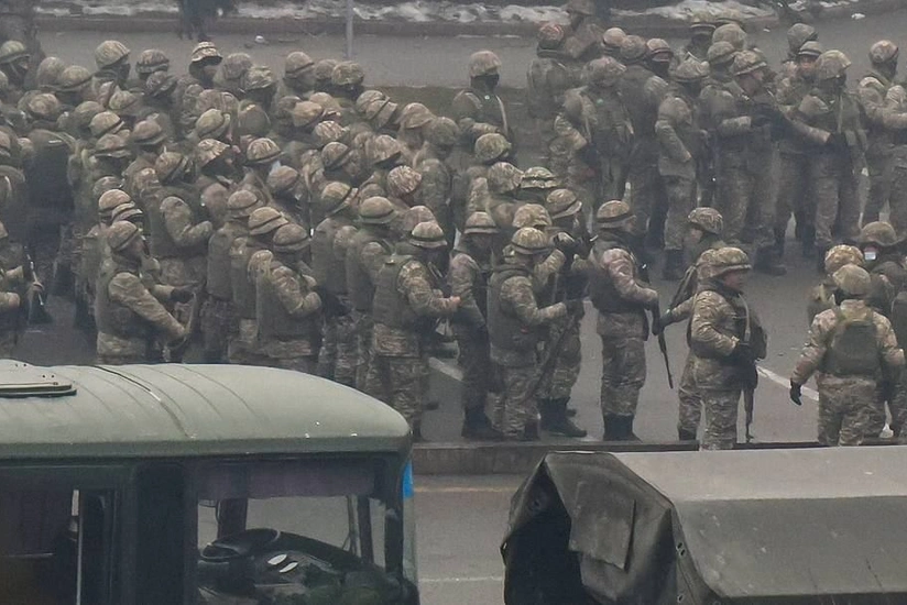 Peacekeepers begin to hand over protected objects to Kazakh security forces