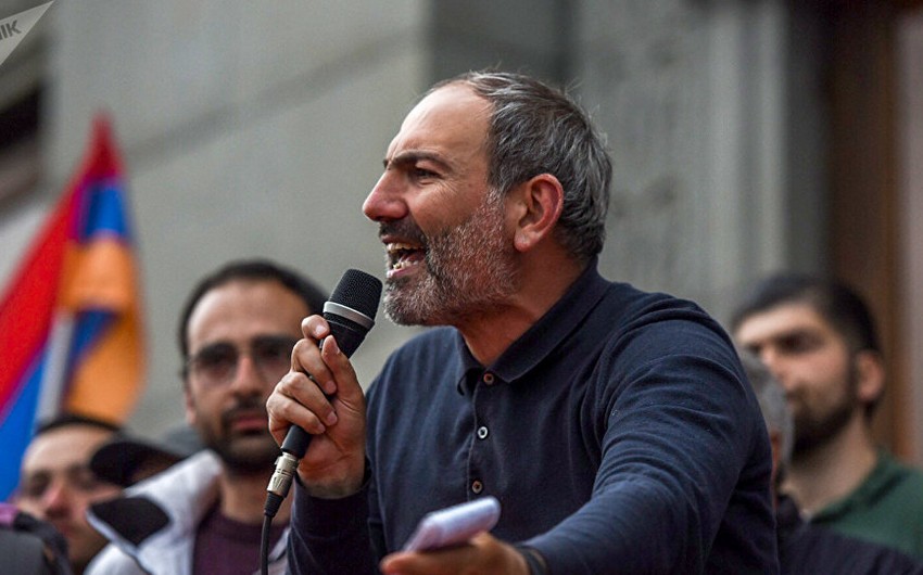 Yerevanın mərkəzində Ermənistan müxalifəti mitinq keçirir
