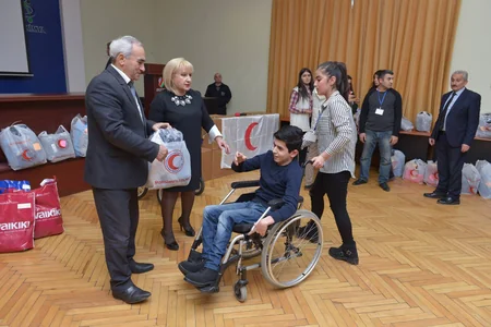 Azərikimyanın keçirdiyi Mərhəmətli olmağa tələsin adlı xeyriyyə aksiyasına yekun vurulub