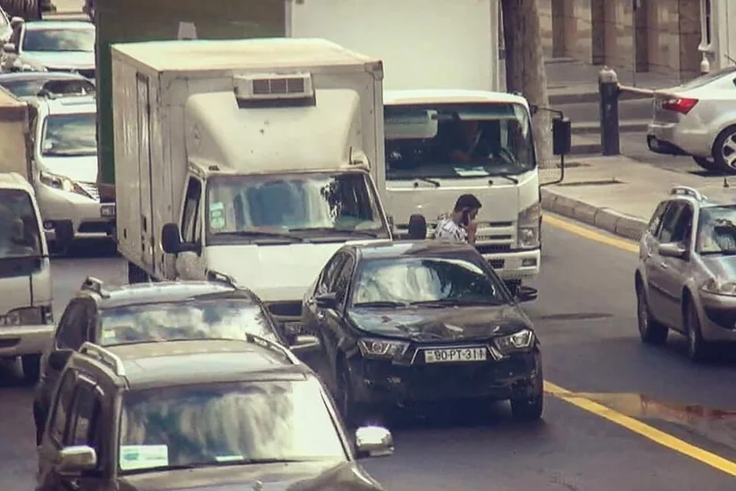 Bakının Səbail rayonunda yol qəzası baş verib