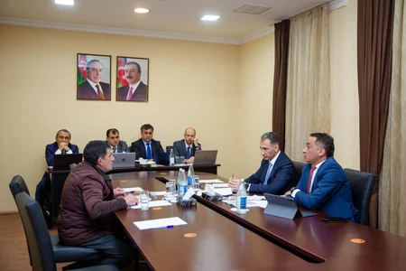 Rəşad Nəbiyev 6 rayonun sakinlərinin müraciətlərini dinləyib