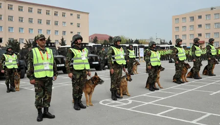 DİN-in Daxili Qoşunlarının Bakıda “N” saylı hərbi hissəsində sıra baxışı keçirilib