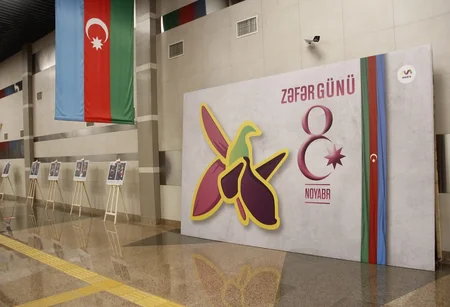 Bakı metrosunda Sizinlə qürür duyuruq layihəsi davam edir