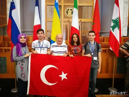 İzmir Yaşar Universitetinin professoru: Azərbaycanlı məktəblilərin də Beynəlxalq Riyaziyyat Olimpiadasında qızıl medal ala biləcəklərinə inanıram 