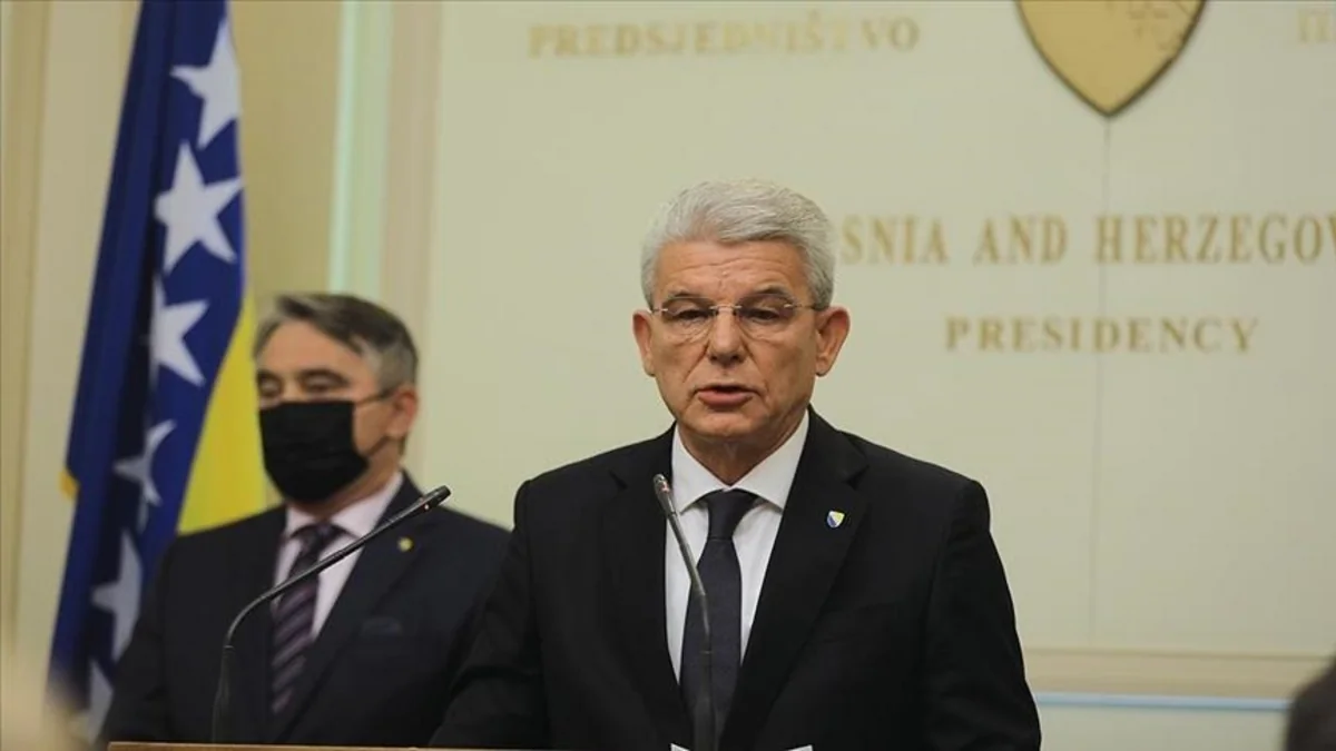 Şefik Caferoviç: Qarabağla əlaqəli razılaşmalar regionun reinteqrasiyasına töhfə verəcək