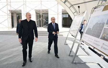 Prezident Xankəndidə Qarabağ Universitetində görülən işlərlə tanış olub - YENİLƏNİB