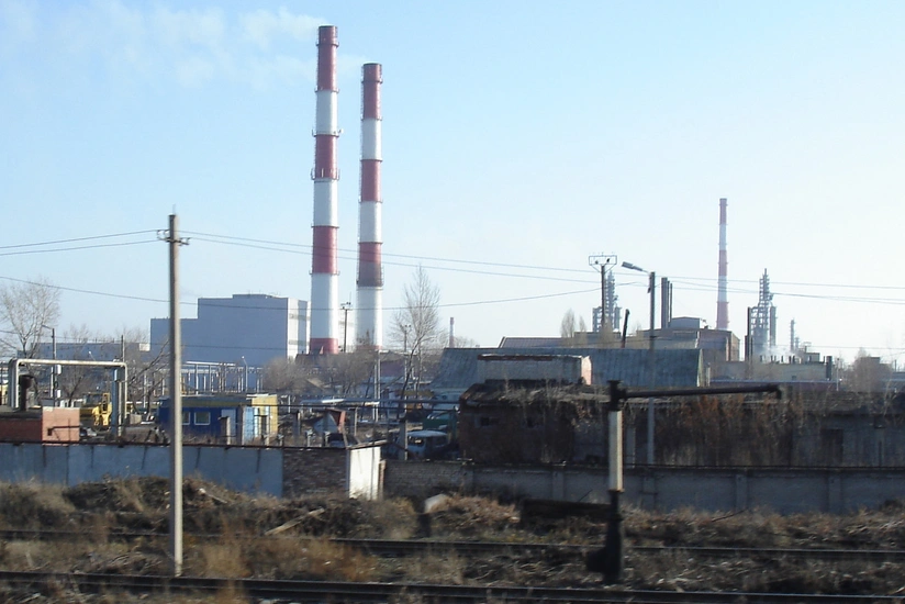 На ТЭЦ в Казахстане из-за обрушения дымовой трубы остановили три котла