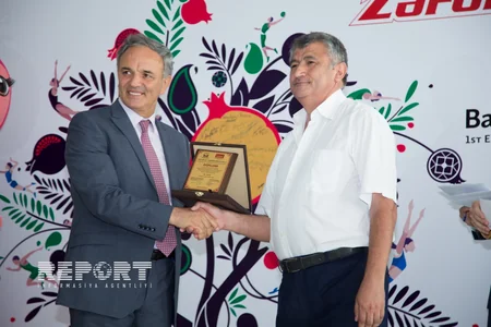 MOK VƏ KİVDF jurnalistləri mükafatlandırıb