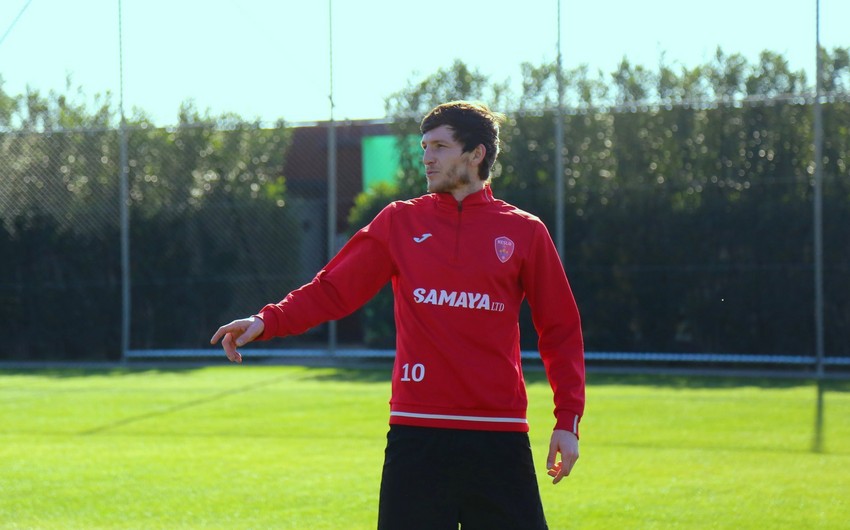 Keşlədən ayrılan futbolçuya üç ölkədən təklif var