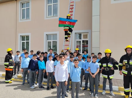 Naxçıvan FHN-də şagirdlər üçün “açıq qapı” günü keçirilib
