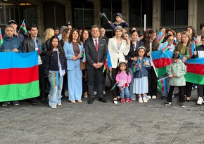 Türkiyənin baş konsulu Torontoda azərbaycanlıların aksiyasına qoşulub
