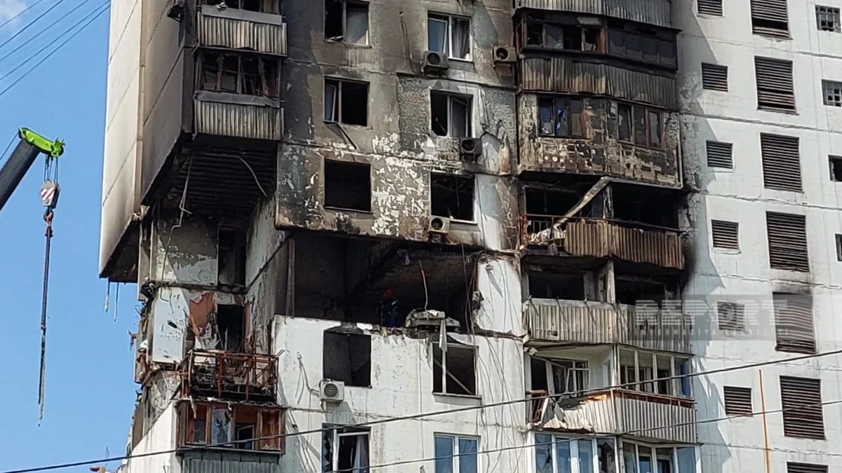 Kiyevdə 16 mərtəbəli binada baş vermiş partlayış nəticəsində 3 nəfər ölüb