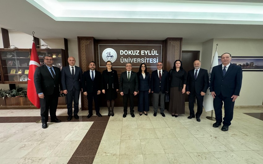İzmirdə azərbaycanlılara qarşı törədilmiş soyqırımlara həsr olunmuş panel-konfrans keçirilib