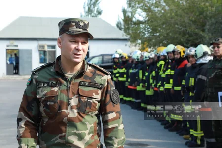 Neft məhsulları saxlanılan çənlərdə yanğınların söndürülməsi” mövzusunda yanğın-taktiki təlim keçirilib