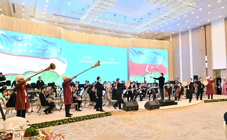 Shavkat Mirziyoyev hosts reception in honor of President Ilham Aliyev