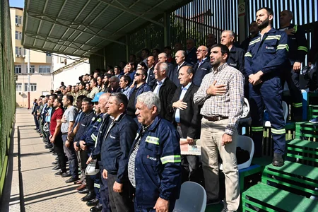 “Neft Daşları”nda “Neftçi” Futbol Klubu ilə neftçilər arasında yoldaşlıq görüşü keçirilib