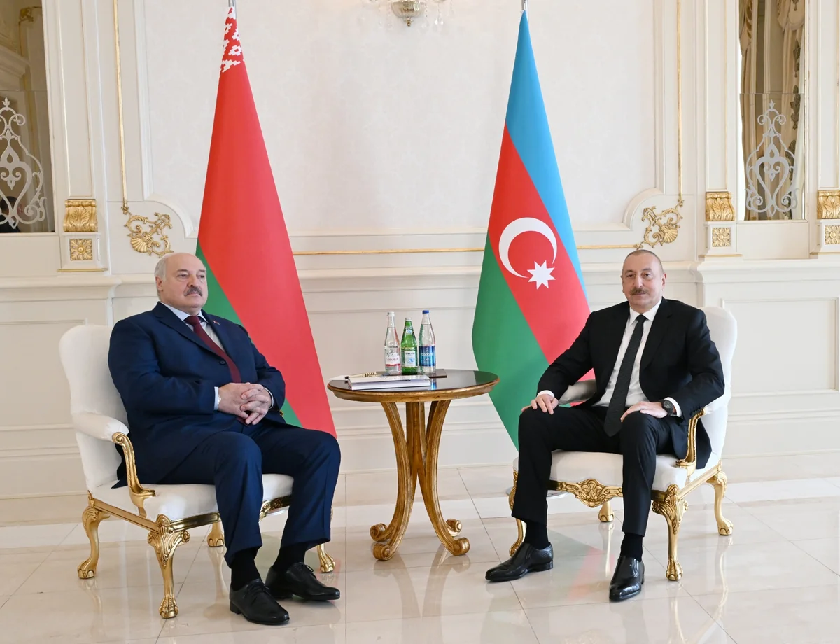 Azərbaycan və Belarus prezidentlərinin təkbətək görüşü olub - YENİLƏNİB