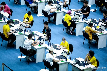 31-ci Beynəlxalq İnformatika Olimpiadasının ilk günü - FOTOLARDA
