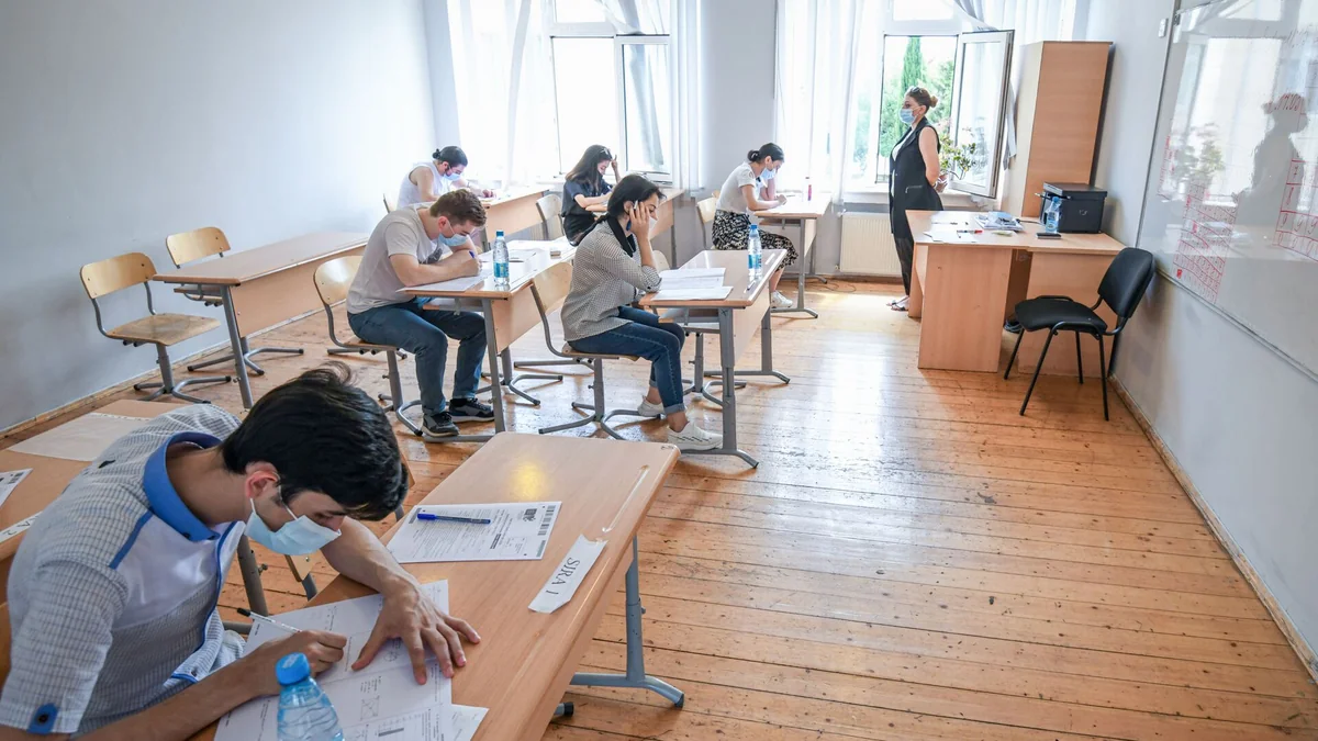 Bakıda eksternat imtahanları başa çatıb