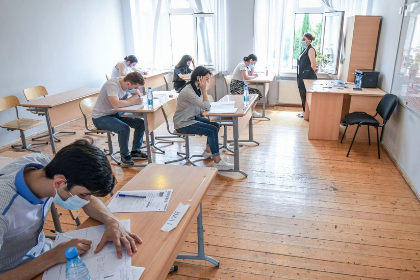 Bakıda eksternat imtahanları başa çatıb
