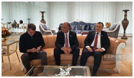 YAP nümayəndə heyəti İstanbulda Üsküdar bələdiyyəsində olub 