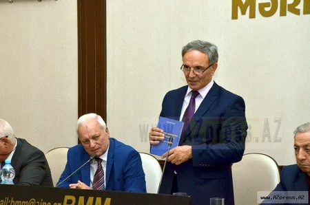 Azərbaycan Mətbuat Şurası ahıl jurnalistin 70 yaşını qeyd edib