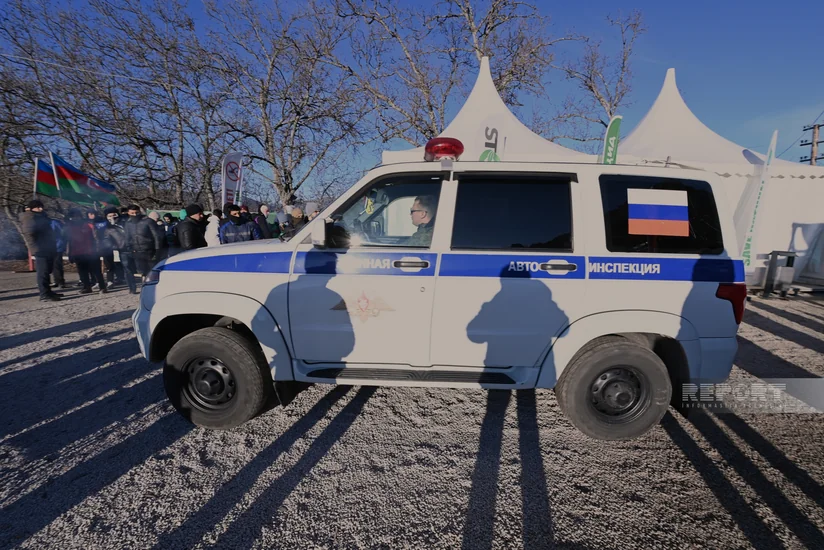 Russian peacekeepers' vehicle passes freely along Khankandi-Lachin road again