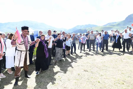 “Qərbi Azərbaycana qayıdış” festivalı bədii hissə ilə davam edib