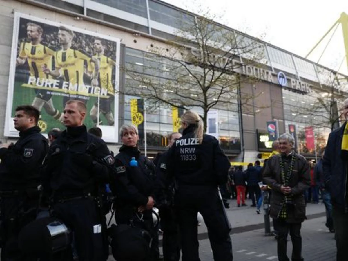 Матч Боруссия - Монако перенесли из-за взрыва