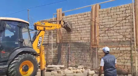 Abşeronda qanunsuz tikili sökülüb