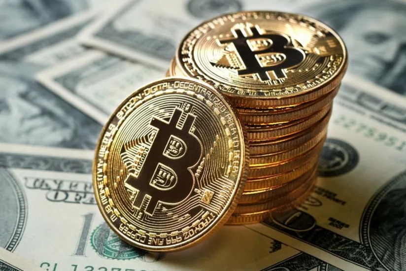 Стоимость биткоина резко снизилась