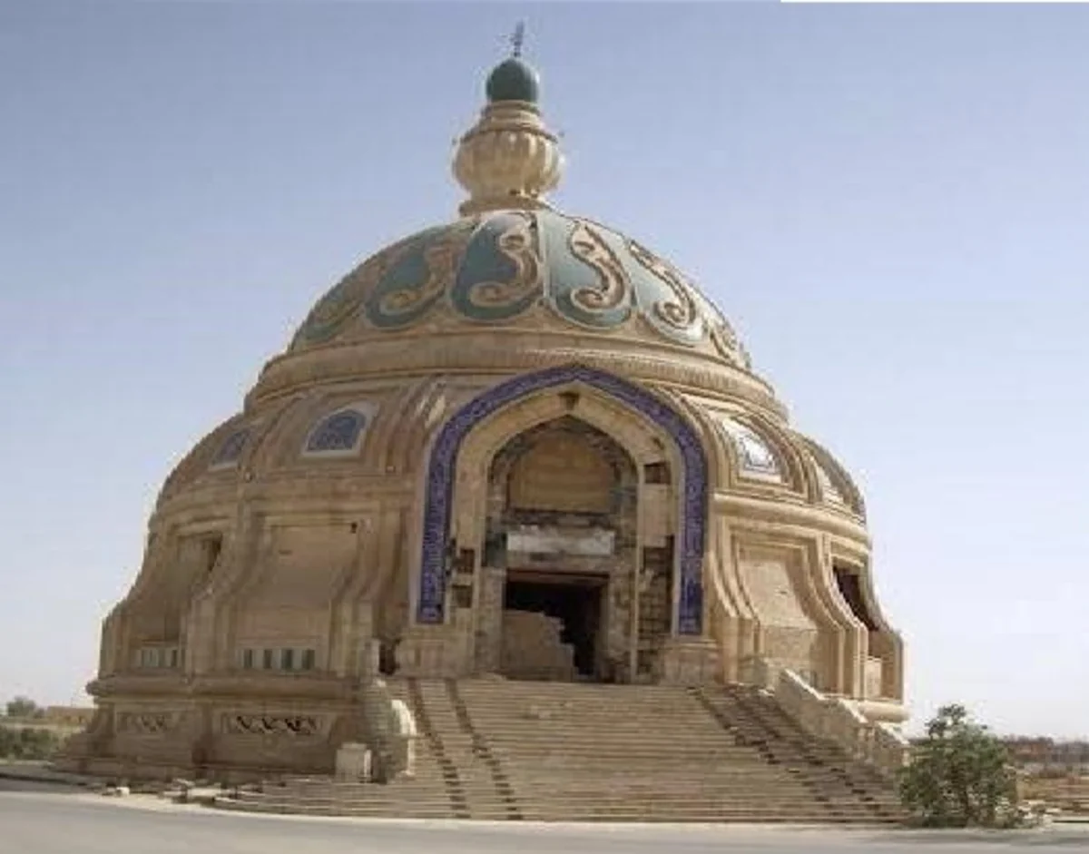 Saddam Hussein's tomb destroyed in Tikrit