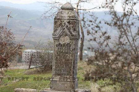 Qubadlıda erməni vandaliziminə məruz qalan qəbiristanlıq - FOTOREPORTAJ