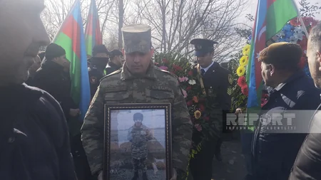 Предан земле погибший вчера в ДТП в Лачыне военнослужащий Сахават Ахундов