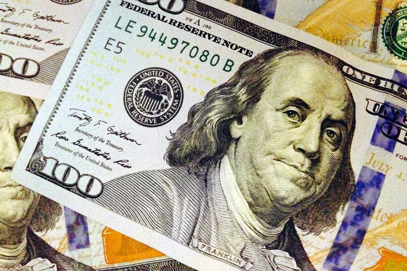 Rusiyada dolların məzənnəsi 17 aylıq minimuma enib