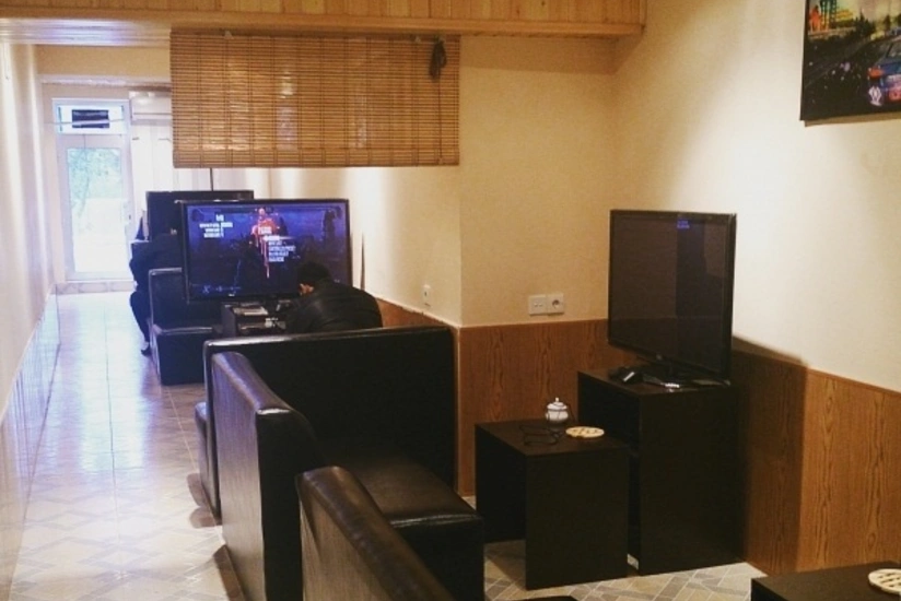 Bakıda oyun zalından oğurluq olub - ƏLAVƏ OLUNUB