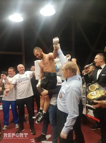 Азербайджанский боксер победил армянина и завоевал пояс WBA Continental
