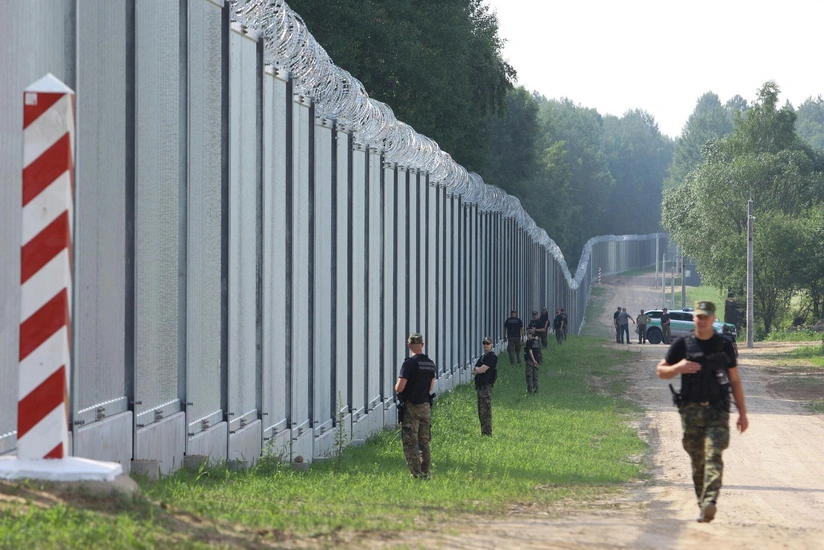 Polşa Belarusla sərhədə 10 min əsgər cəmləşdirib