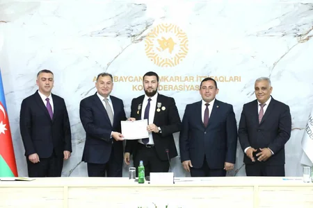 Azərbaycan Həmkarlar İttifaqları Konfederasiyasında AHİİTA-nın idmançı və məşqçi-müəllimləri ilə görüş olub