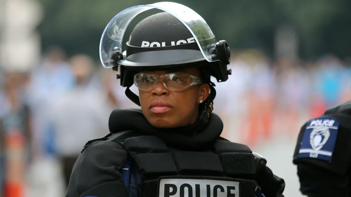 Shootout in US injures some people