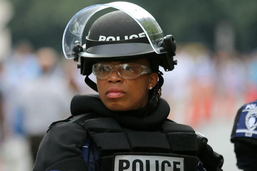 Shootout in US injures some people