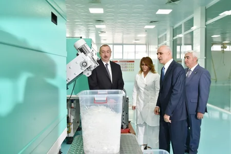 Prezident İlham Əliyev Pirallahı Sənaye Parkında şpris istehsalı zavodunun açılışında iştirak edib - ƏLAVƏ OLUNUB
