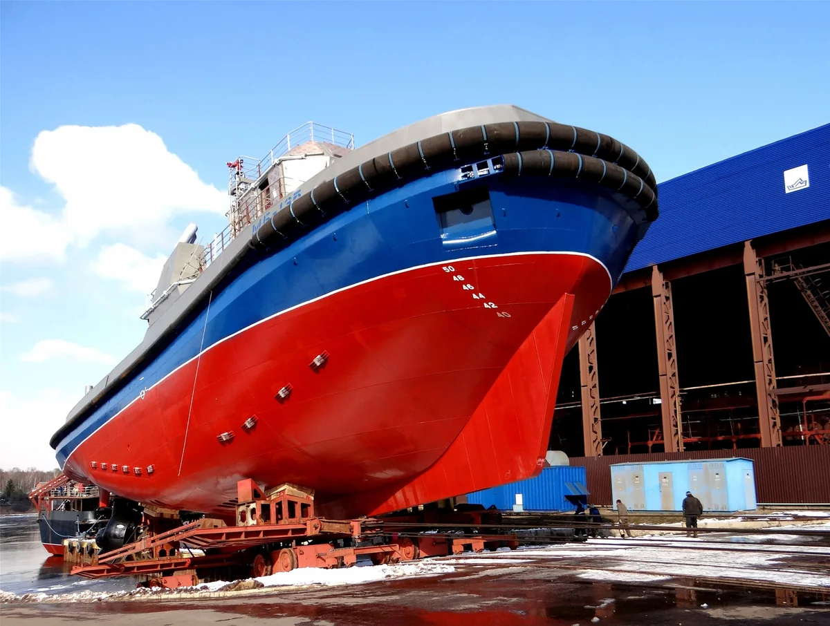 Azerbaijan, Russia to develop shipbuilding projects