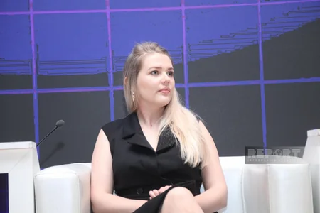“Sahibkarlıq vasitəsilə qadınların gücləndirilməsi: Trendlər və Çağırışlar” mövzusunda panel sessiya keçirilib