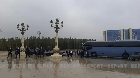 Представители НПО посетили Мавзолей Низами